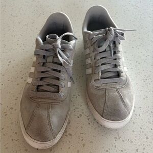 Adidas Women’s Gray Suede Low-TopSneakers